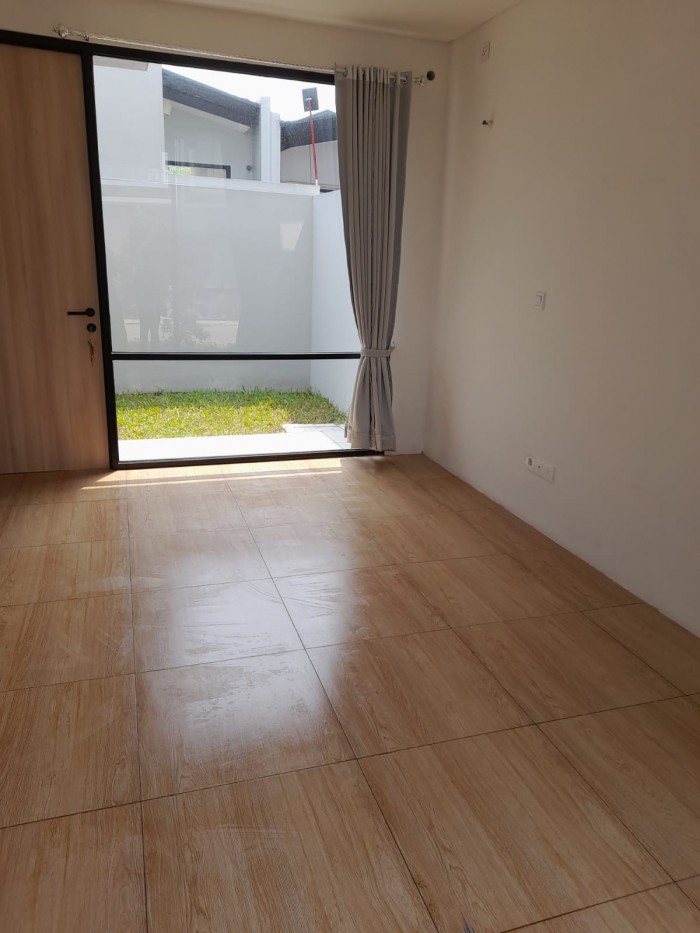 Rumah disewakan di Waterfront Lippo Cikarang